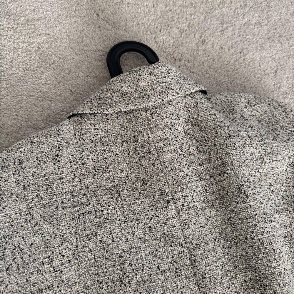 Ann Taylor Blazer - Picture 8 of 15